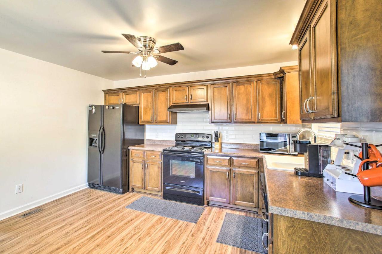 הוילה Charming Springfield Escape With Furnished Deck מראה חיצוני תמונה