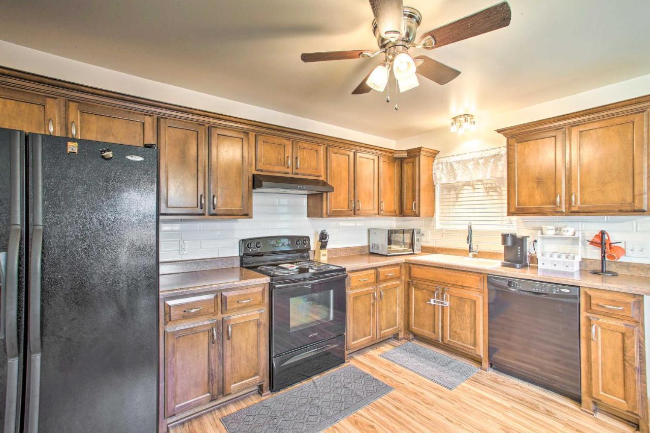 הוילה Charming Springfield Escape With Furnished Deck מראה חיצוני תמונה